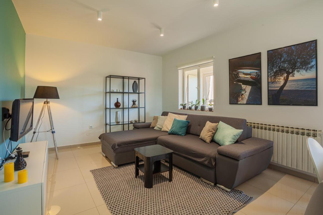 Apartman Petra Cres Luaran gambar