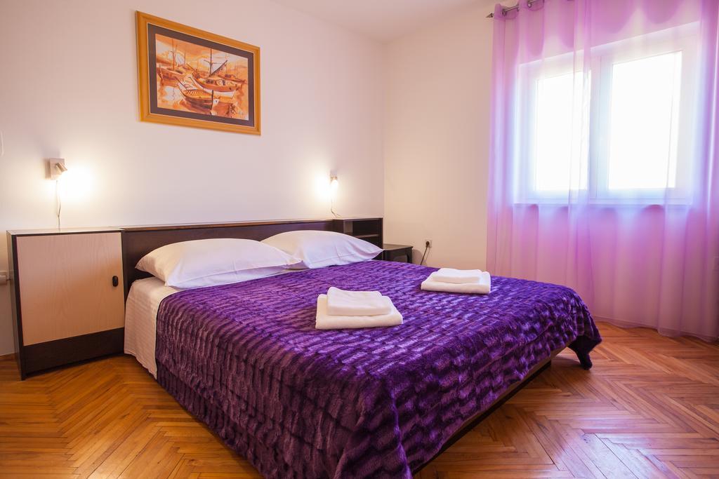 Apartman Petra Cres Luaran gambar